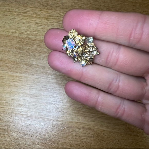 Crystal unicorn sparkle cluster medium stud earrings gold tone bling shiny - Picture 5 of 6